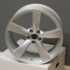 AVUS AF10  9,5x21 5x120   72,6